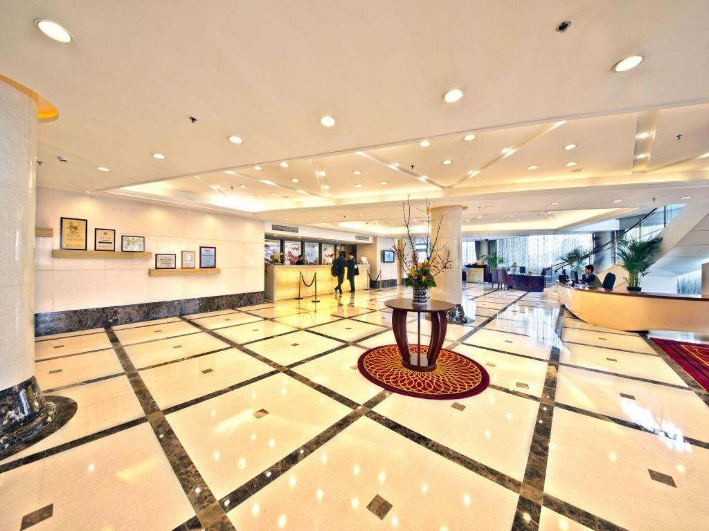 Argyle International Airport Hotel Shanghai Bagian luar foto
