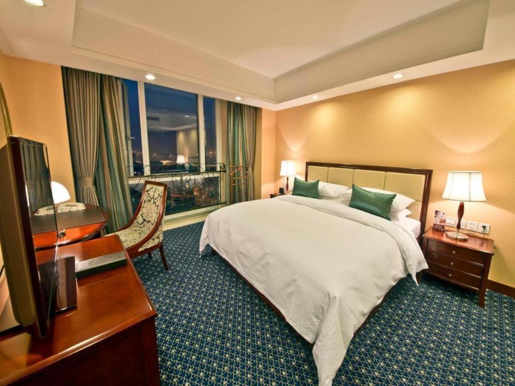 Argyle International Airport Hotel Shanghai Bagian luar foto