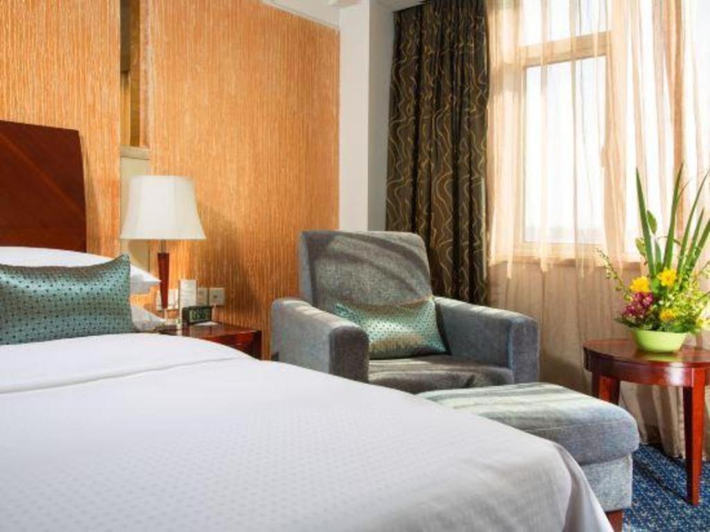 Argyle International Airport Hotel Shanghai Bagian luar foto