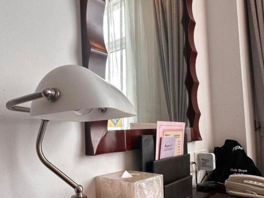 Argyle International Airport Hotel Shanghai Bagian luar foto