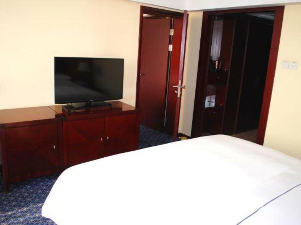 Argyle International Airport Hotel Shanghai Bagian luar foto